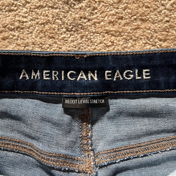 American Eagle Women’s Denim Shorts - Picture 3 of 4